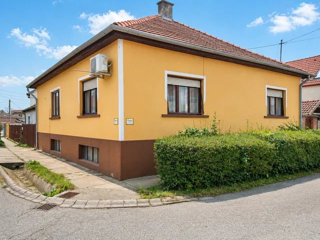 Eladó ház Dunaharaszti, Óváros, Márton Áron utca 138 nm