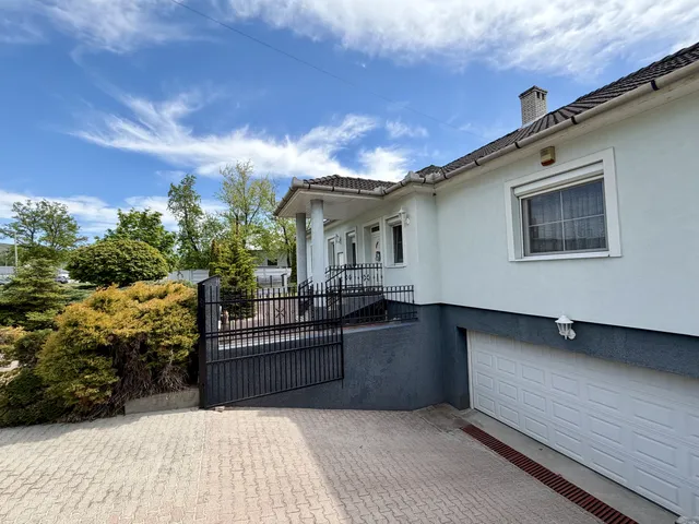 Eladó ház Gyöngyös 266 nm