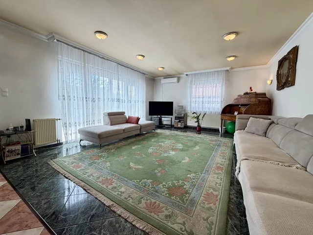 Eladó ház Gyöngyös 266 nm