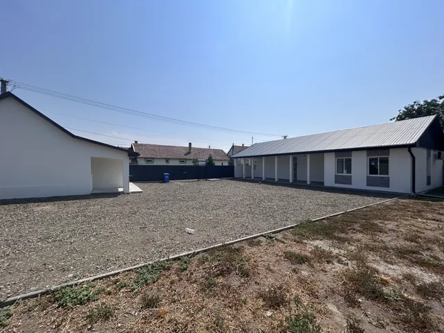 Eladó ház Jászfényszaru 100 nm