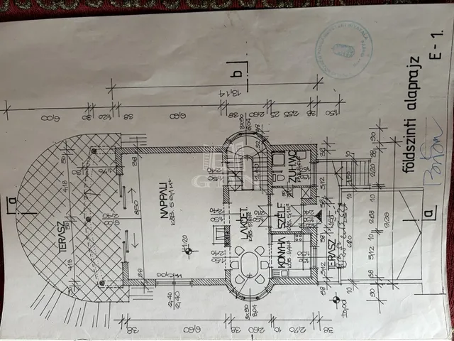 Eladó ház Mogyoród 260 nm