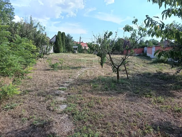 Eladó telek Szada 1437 nm