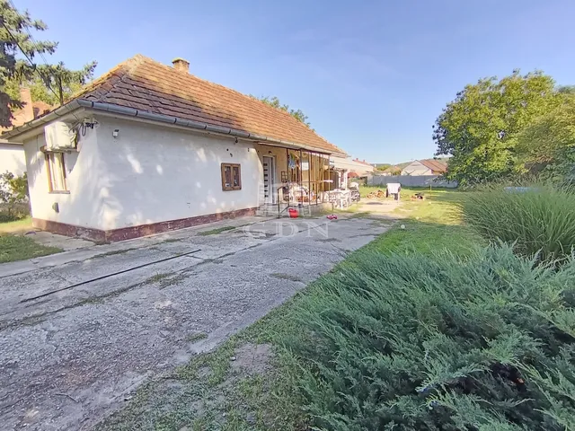 Eladó ház Gödöllő, Máriabesnyő 68 nm