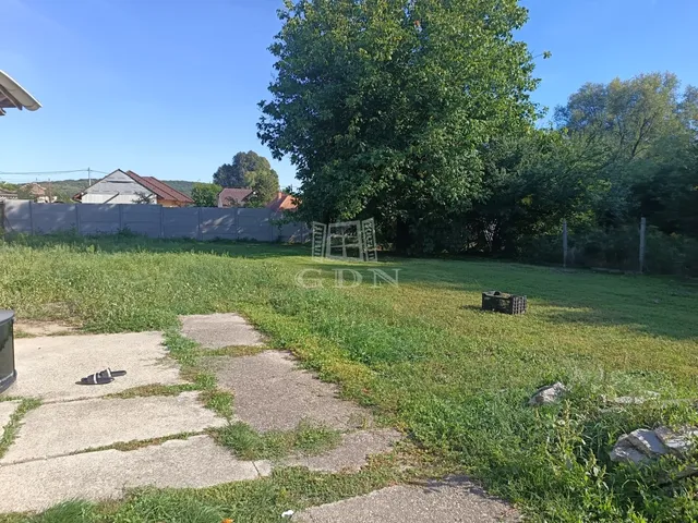 Eladó telek Gödöllő, Máriabesnyő 1002 nm