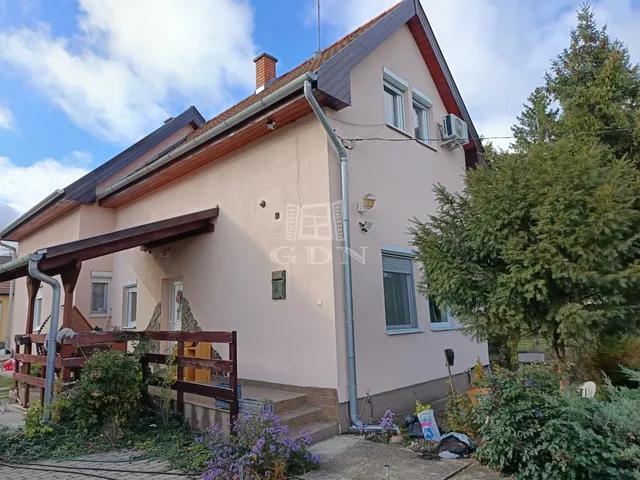 Eladó ház Gödöllő 142 nm