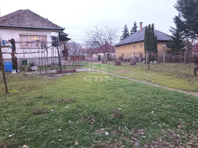 Eladó ház Veresegyház, Mézesvölgy 106 nm