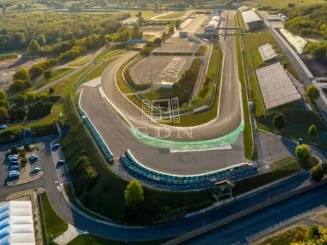 Eladó telek Mogyoród 800 nm