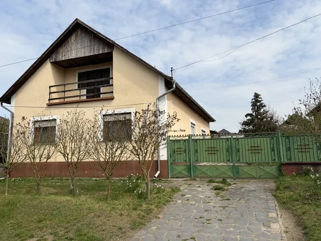 Eladó ház Bag 122 nm