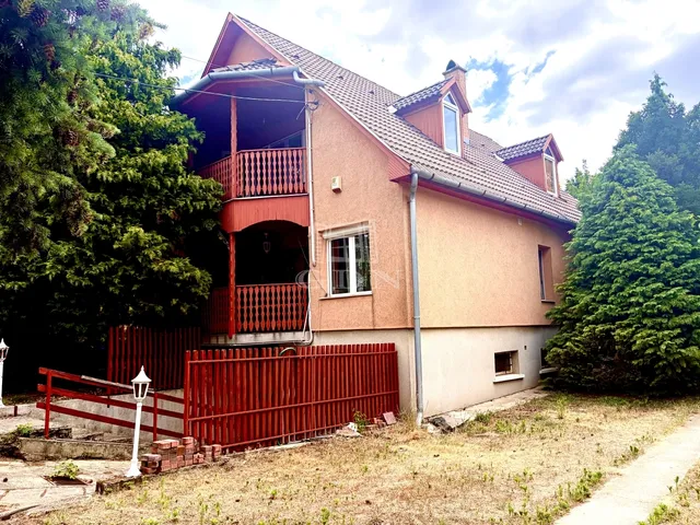Eladó ház Erdőkertes 218 nm
