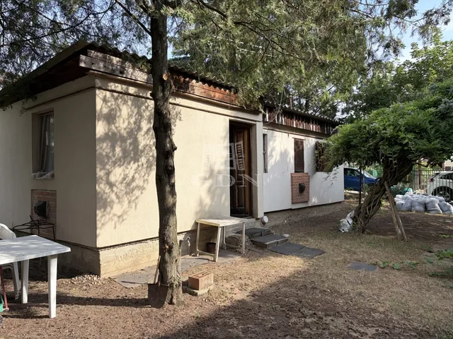 Eladó ház Veresegyház, Tópart 36 nm