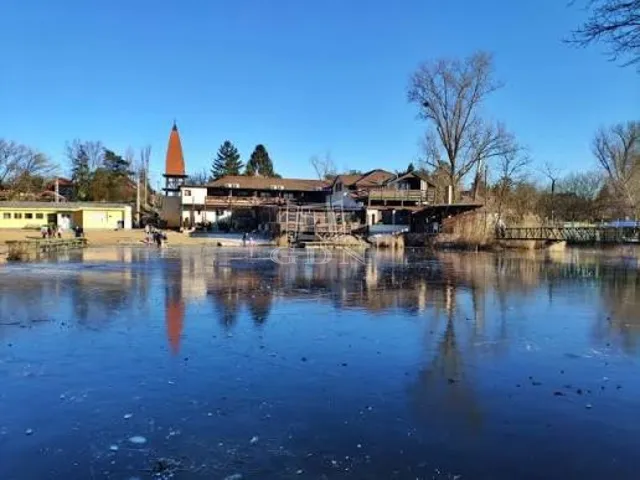 Eladó ház Veresegyház, Tópart 36 nm
