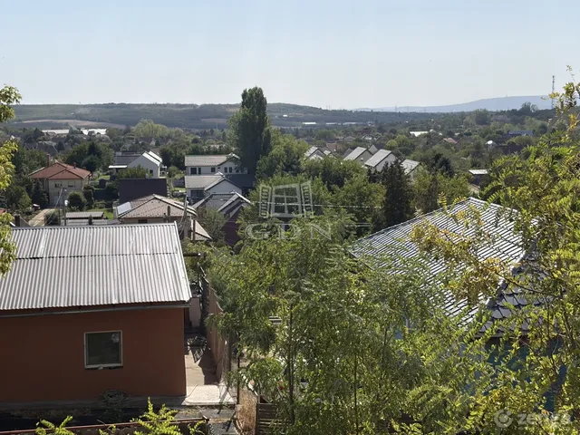 Eladó telek Mogyoród 760 nm