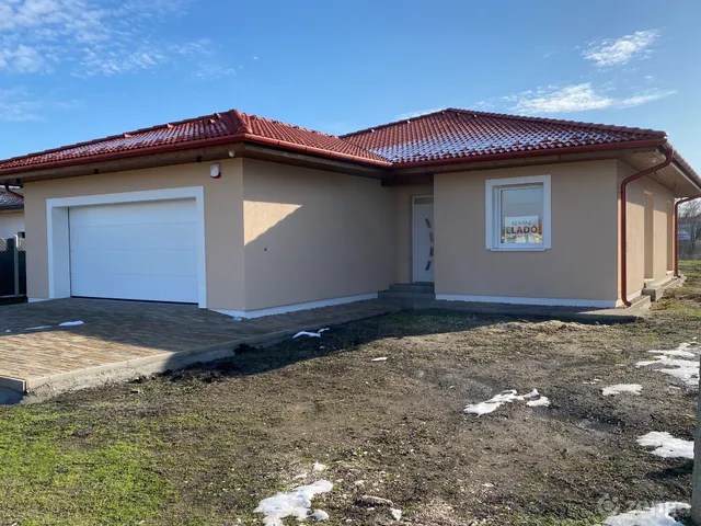 Eladó ház Szeged, Béketelep 160 nm