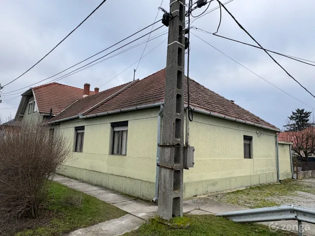 Eladó ház Szentlőrinc 79 nm