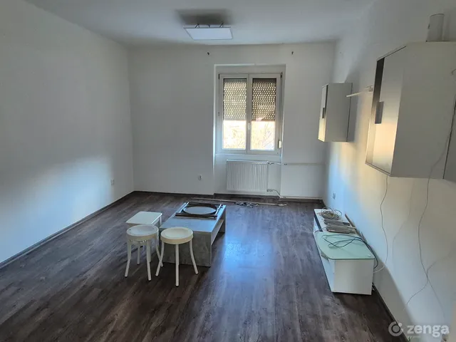 Kiadó lakás Tatabánya, Újváros, Győri út 26. 52 nm