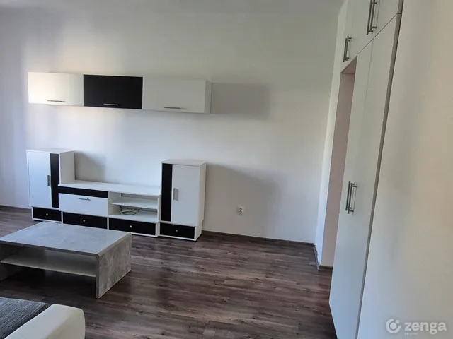 Kiadó lakás Tatabánya, Újváros, Győri út 26. 52 nm