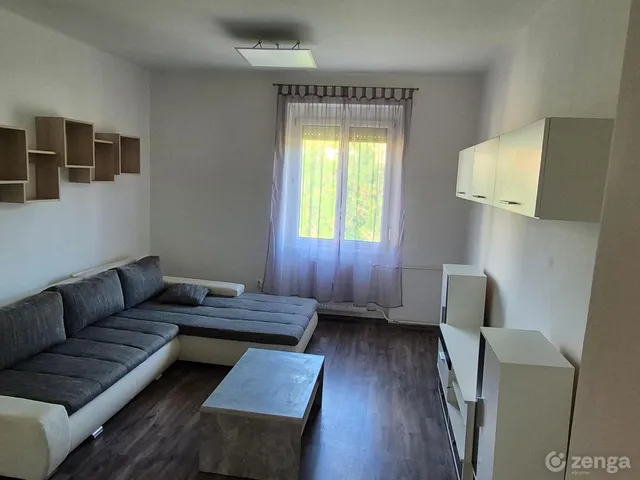 Kiadó lakás Tatabánya, Újváros 52 nm