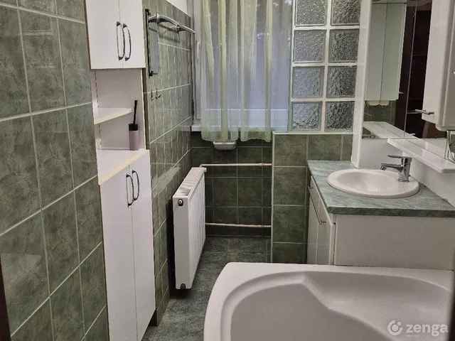 Kiadó lakás Tatabánya, Újváros, Kőrösi Csoma Sándor tér 11. 55 nm