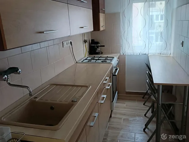 Eladó lakás Szolnok, Tallinn 50 nm