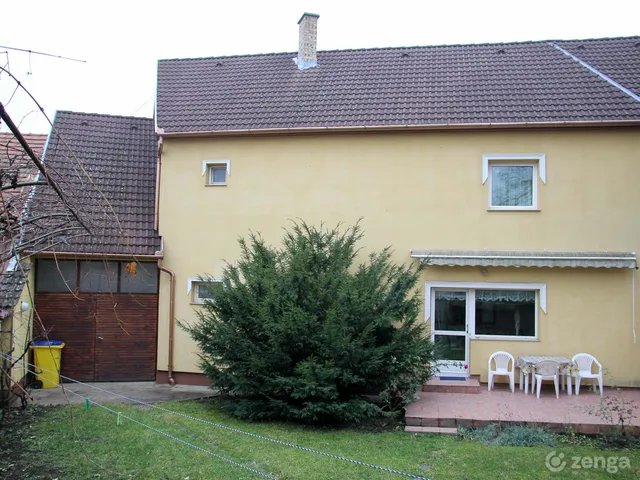 Eladó ház Nyíregyháza, Belváros, Csipke utca 25 164 nm