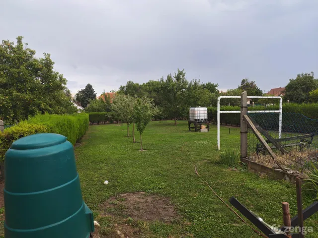 Eladó ház Százhalombatta, Újtelep, Csokonai  176 nm