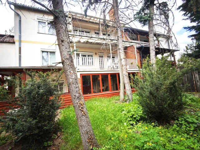 Eladó ház Gyöngyös, Belváros, Huszár utca 4. 240 nm