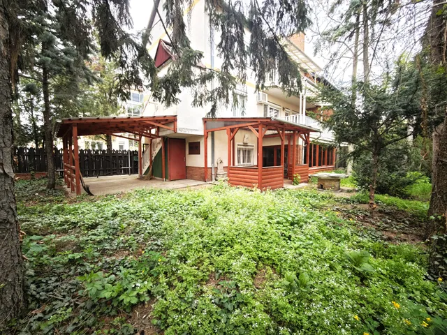 Eladó ház Gyöngyös, Belváros 240 nm