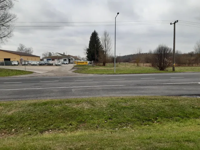 Eladó kereskedelmi és ipari ingatlan Nagyatád, Henész 1400 nm