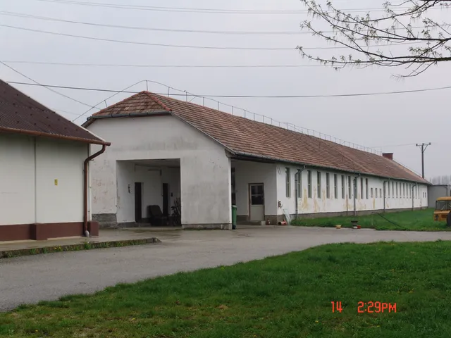 Eladó kereskedelmi és ipari ingatlan Nagyatád, Henész 1400 nm