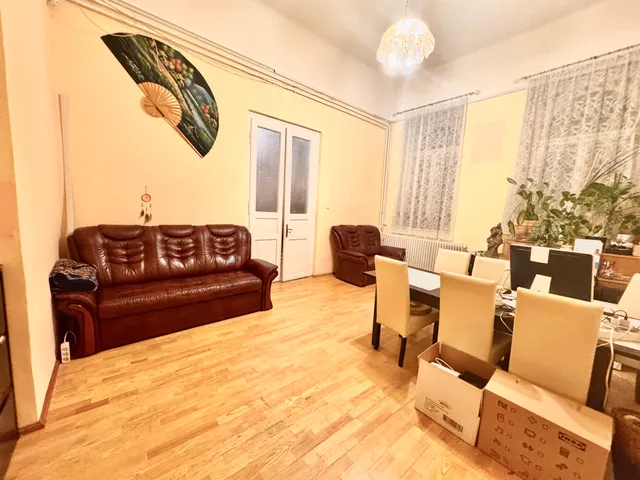 Eladó lakás Budapest VIII. kerület 94 nm