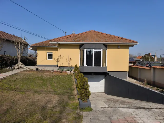 Kiadó ház Budapest XVII. kerület, Rákoskeresztúr 100 nm