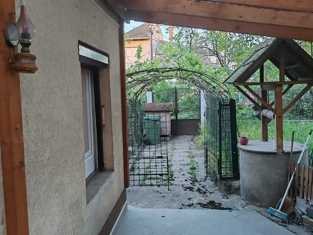 Eladó ház Budapest IV. kerület, Székesdüló sor 60 nm