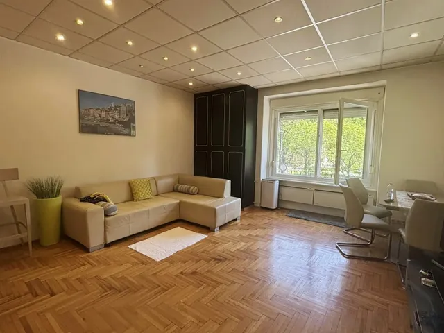 Eladó lakás Budapest V. kerület, Belváros, Múzeum kört 54 nm
