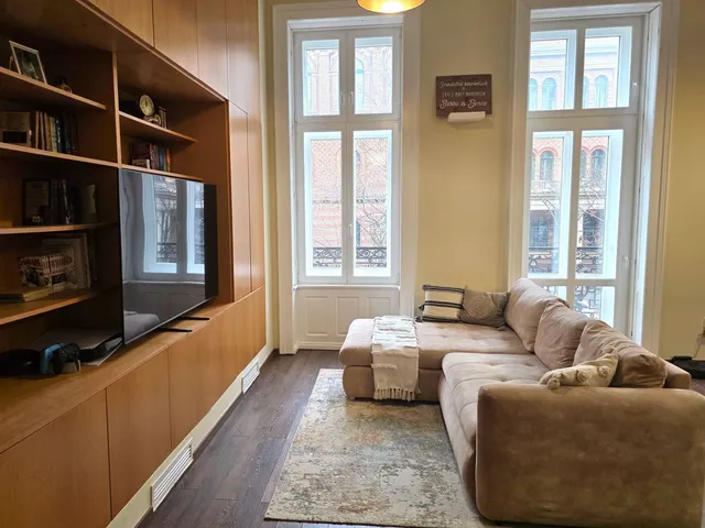 Eladó lakás Budapest V. kerület, Belváros, Múzeum körút 63 nm