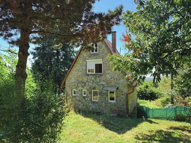 Eladó üdülő és hétvégi ház Kőszeg, Szabóhegy 64 nm