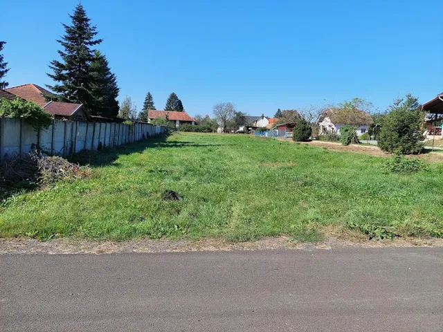 Eladó telek Rátót 1510 nm