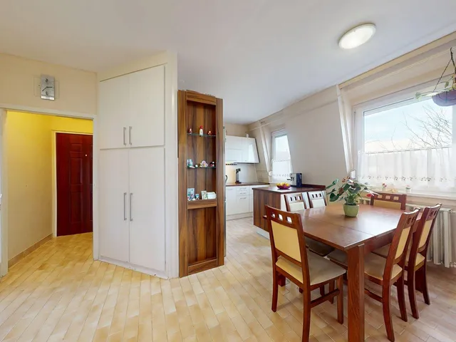 Eladó lakás Szombathely, Olad 86 nm