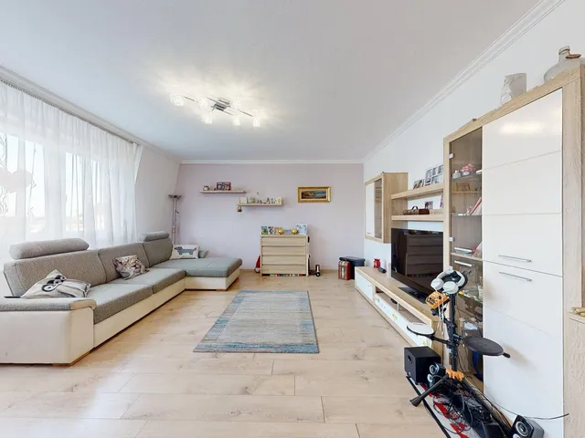 Eladó lakás Szombathely, Olad 86 nm