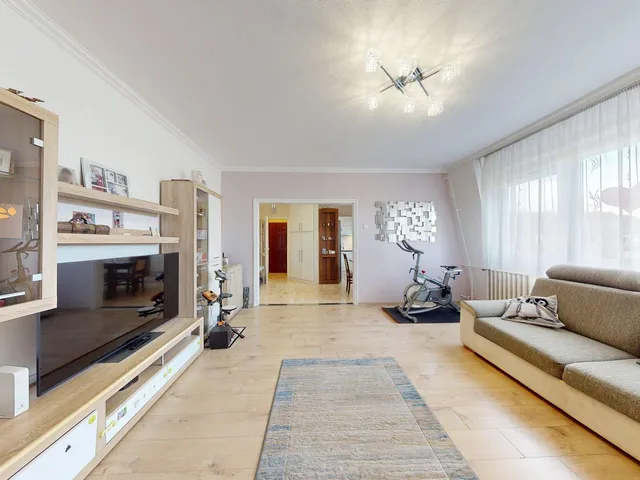 Eladó lakás Szombathely, Olad 86 nm