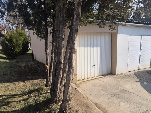 Eladó garázs Kőszeg 16 nm