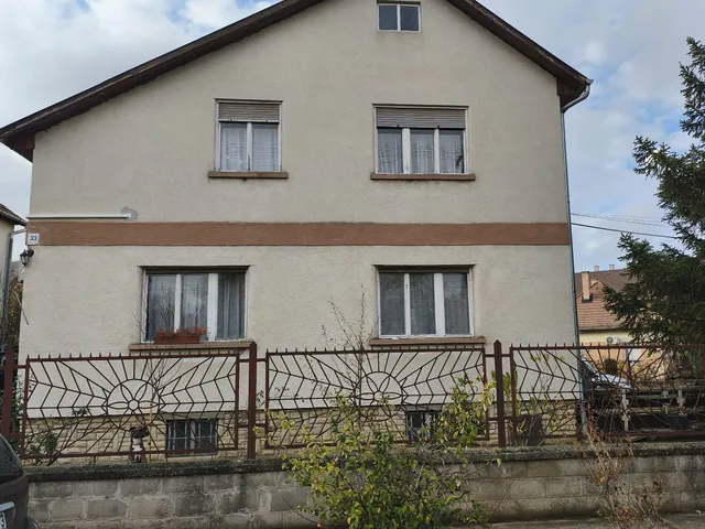 Eladó ház Budapest XVII. kerület, Akadémia-Újtelep 200 nm