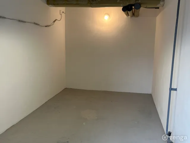 Eladó garázs Győr, József Attila-lakótelep 13 nm