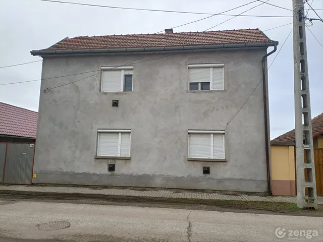 Eladó ház Makó, Vertán 97 nm