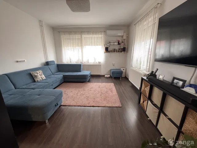 Eladó ház Üllő 218 nm