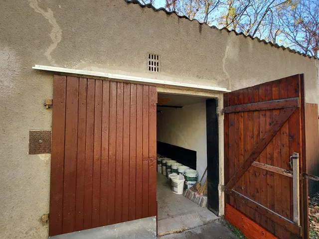 Eladó garázs Szeged, Újszeged 15 nm