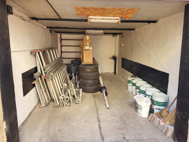 Eladó garázs Szeged, Újszeged 15 nm