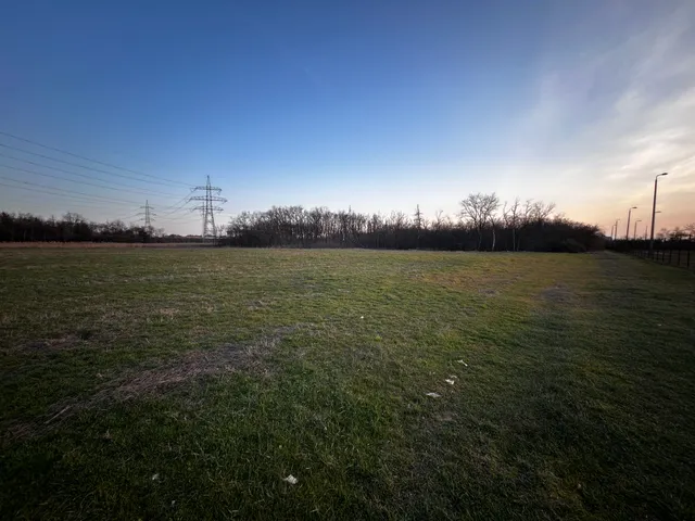 Eladó telek Szeged 28900 nm