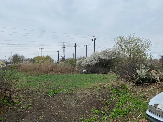 Eladó telek Szeged, Béketelep 3000 nm