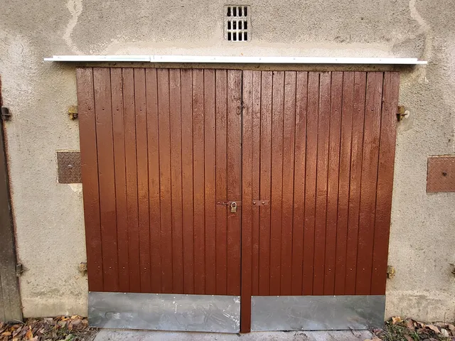 Eladó garázs Szeged, Újszeged 15 nm