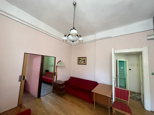 Eladó lakás Szeged, Felsőváros, Munkácsy 46 nm